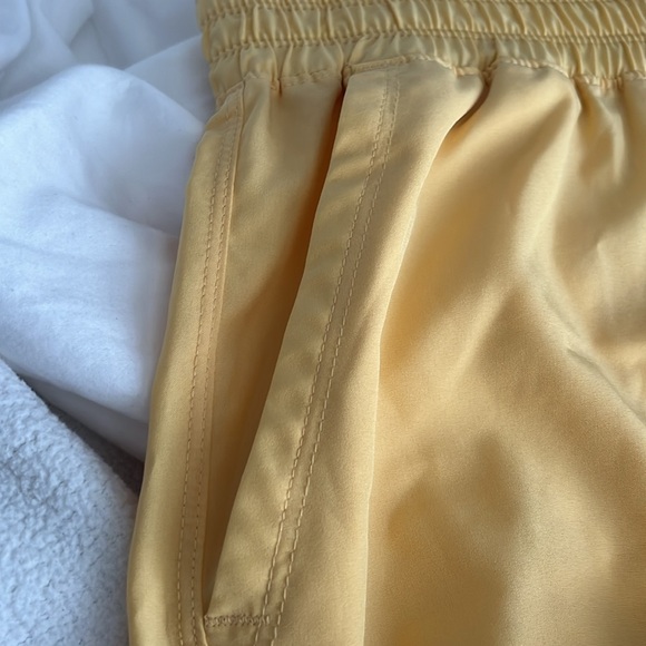 Very cute yellow shorts from Old Navy active. - Picture 5 of 6